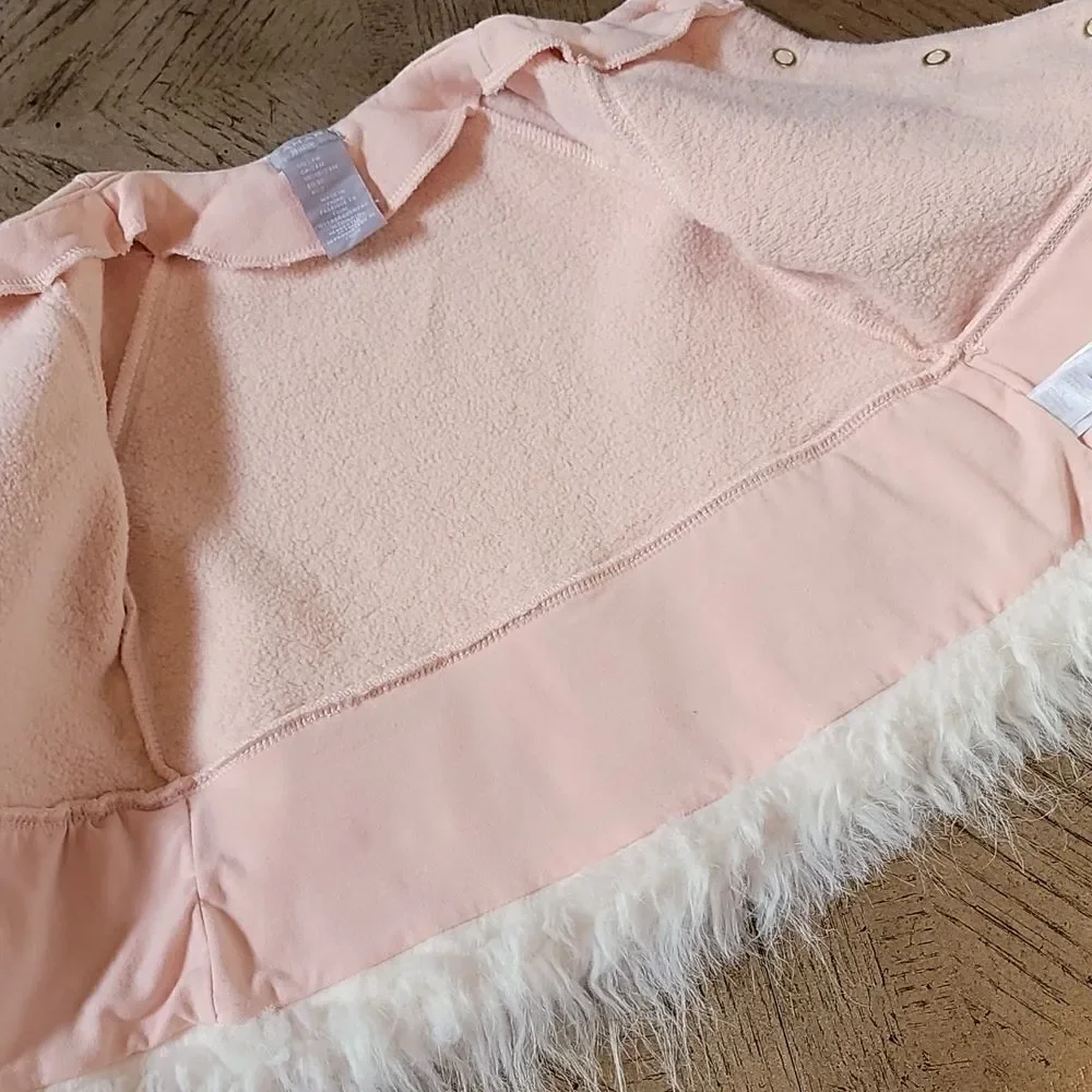 24 month blush pink with white fur jacket💞🤍